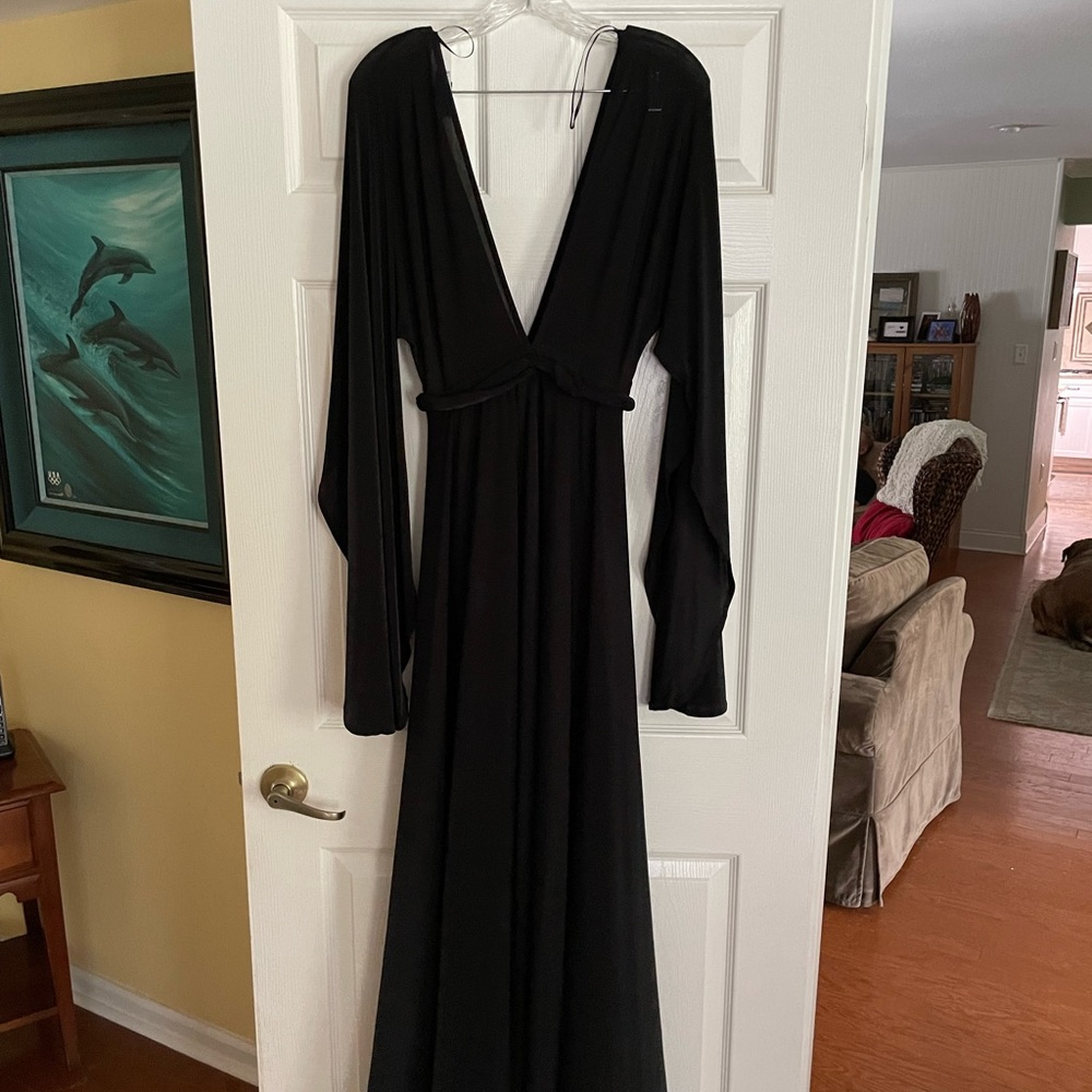 Long sleeve black dress size S new with tags